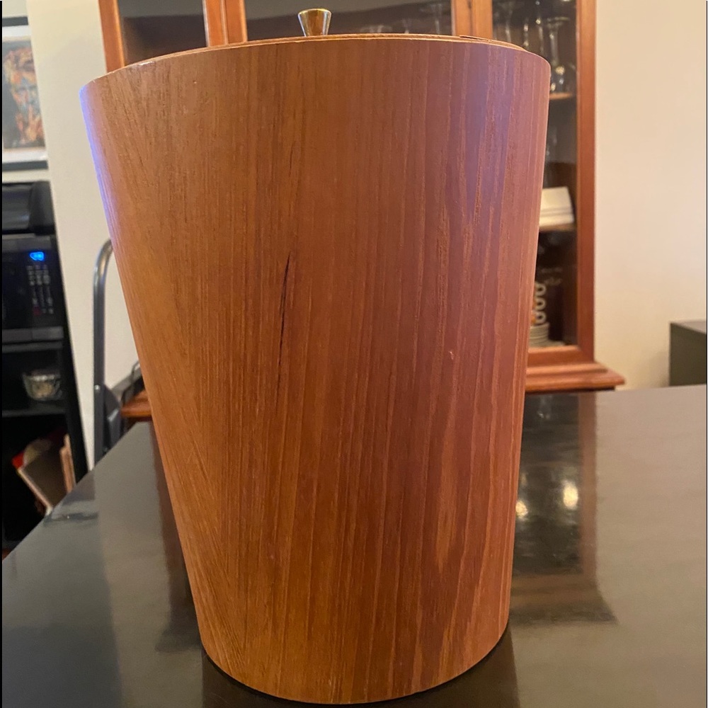 MCM Ice Bucket